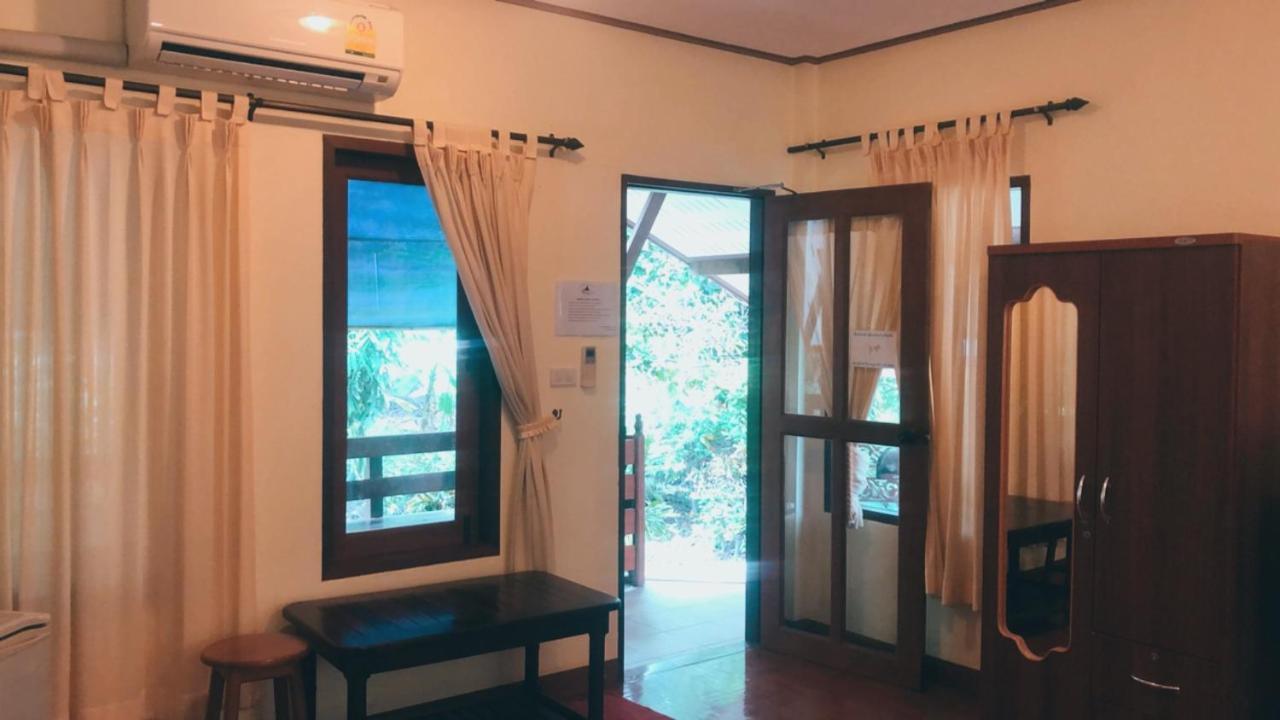 安帕瓦伦南燕度假村 夜功府 外观 照片